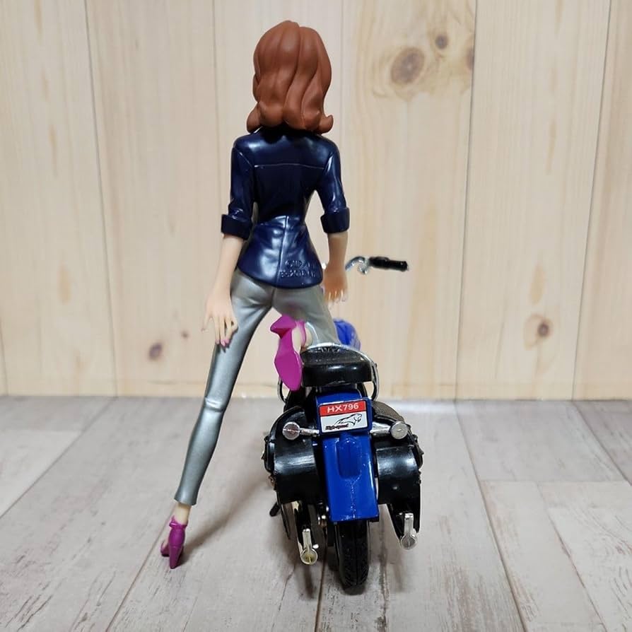 Amazon.co.jp: ルパン三世 峰不二子フィギュア&1/12バイクセット